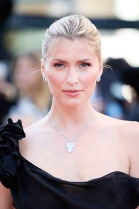 M MontÃ e des marches du film Â Megalopolis Â lors du 77eme Festival International du Film de Cannes Lena Gercke MontÃ e des marches du film Â Megalopolis Â lors du 77eme Festival International du Film de Cannes, au Palais des Festivals Ã Cannes On may 16th 2024 Jacovides Moreau Bestimage Red carpet of the movie Â Megalopolis Â during the 77th Cannes International Film Festival at the Palais des Festivals in Cannes, France On may 16th 2024 Cannes France  Copyright: xJACOVIDES-MOREAUx xBESTIMAGExJACOVIDES-MOREAUx xBESTIMAGEx