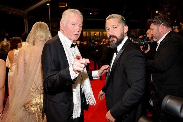 J Descente des marches du film Â Megalopolis Â lors du 77eme Festival International du Film de Cannes Jon Voight, Shia LaBeouf Descente des marches du film Â Megalopolis Â lors du 77eme Festival International du Film de Cannes, au Palais des Festivals Ã Cannes On may 16th 2024 Jacovides Moreau Bestimage People leaving the red carpet of the movie Â Megalopolis Â during the 77th Cannes International Film Festival at the Palais des Festivals in Cannes, France On may 16th 2024 Cannes France  Copyright: xJACOVIDES-MOREAUx xBESTIMAGExJACOVIDES-MOREAUx xBESTIMAGEx