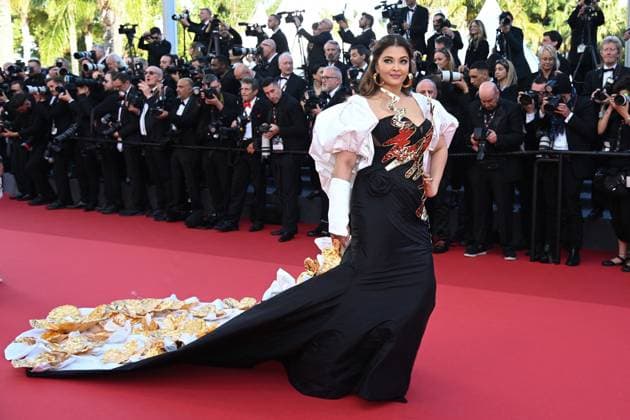 Cannes Megalopolis Premiere Aishwarya Rai Bachchan attending the Megalopolis Premiere as part of the 77th Cannes International Film Festival in Cannes, France on May 16, 2024. Photo by Aurore Marechal ABACAPRESS.COM Cannes France  Copyright: xMarechalxAurore ABACAx
