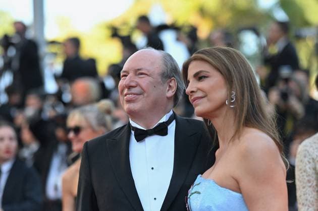 Cannes - Megalopolis Screening Megalopolis Red Carpet - The 77th Annual Cannes Film Festival CANNES, FRANCE - MAY 16 Hans Zimmer, Suzanne Zimmer attends the Megalopolis Red Carpet at the 77th annual Cannes Film Festival at Palais des Festivals on May 16, 2024 in Cannes, France. Photo by Franck Castel ABACAPRESS.COM Cannes France  Copyright: xCastelxFranck ABACAx