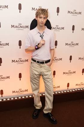 magnum day1 party Troye sivan Magnum beach party during the 77th Cannes International Film Festival on May 16, 2024 Cannes France Jeremy Melloul Magnum Cannes via Bestimage Magnum Beach party during the 77th Cannes International Film Festival on May 16, 2024 Cannes France  Copyright: xJeremyxMelloulx xMagnumxCannesxviaxBestimagexJeremyxMelloulx xMagnumxCannesxviaxBestimagex
