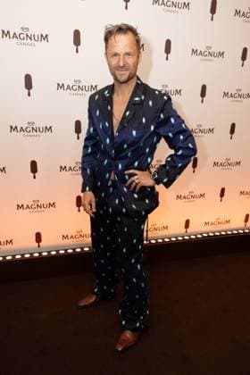 magnum day1 party Philipp Hochmair Magnum beach party during the 77th Cannes International Film Festival on May 16, 2024 Cannes France Jeremy Melloul Magnum Cannes via Bestimage Magnum Beach party during the 77th Cannes International Film Festival on May 16, 2024 Cannes France  Copyright: xJeremyxMelloulx xMagnumxCannesxviaxBestimagexJeremyxMelloulx xMagnumxCannesxviaxBestimagex