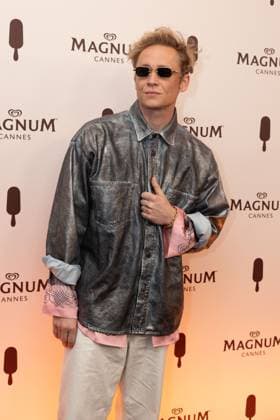 magnum day1 party Matthias Schweighoefer Magnum beach party during the 77th Cannes International Film Festival on May 16, 2024 Cannes France Jeremy Melloul Magnum Cannes via Bestimage Magnum Beach party during the 77th Cannes International Film Festival on May 16, 2024 Cannes France  Copyright: xJeremyxMelloulx xMagnumxCannesxviaxBestimagexJeremyxMelloulx xMagnumxCannesxviaxBestimagex