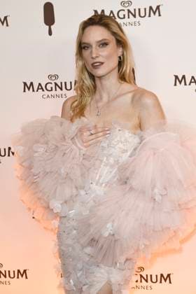 May 16, 2024: Kim Hnizdo attends the MagnumÃ¢â‚¬Â¯Wherever Pleasure Takes YouÃ¢â‚¬Â¯party during the 77th Cannes Film Festival at Magnum Beach in Cannes, France, on 16 May 2024. Photo: - ZUMAm179 20240516_zep_m179_156 Copyright: xAlecxMichaelx