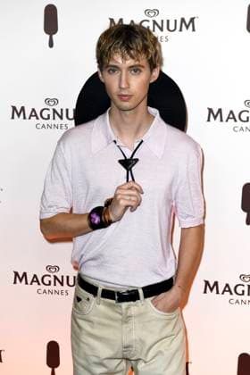 May 16, 2024: Troye Sivan attends the MagnumÃ¢â‚¬Â¯Wherever Pleasure Takes YouÃ¢â‚¬Â¯party during the 77th Cannes Film Festival at Magnum Beach in Cannes, France, on 16 May 2024. Photo: - ZUMAm179 20240516_zep_m179_171 Copyright: xAlecxMichaelx
