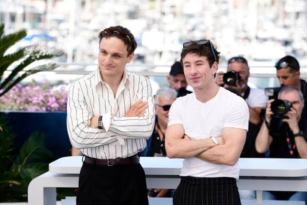 CANNES, FRANCE MAY 17 L R Franz ROGOWSKI, actor, Barry KEOGHAN, actor, during the photocall of the film Bird in competition at the 77th Cannes Film Festival at the Palais des Festivals on May 17, 2024 in Cannes, France CELEBRITES 77eme Festival de Cannes Photocalls 17 05 2024 ValentinaClaret Panoramic 