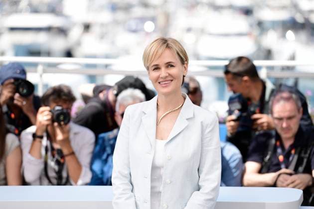 CANNES, FRANCE MAY 17 G D Tess BARTHELEMY, actress, Judith GODRECHE, director, during the photocall of the short film Â Moi aussi Â from Seance Speciale at the 77th Cannes Film Festival at the Palais des Festivals on May 17, 2024 in Cannes, France CELEBRITES 77eme Festival de Cannes Photocall 17 05 2024 ValentinaClaret Panoramic 