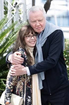 Annual Cannes Film Festival - Megalopolis Photocall - Cannes DN Aubrey Plaza and Jon Voight attend the Megalopolis Photocall at the 77th annual Cannes Film Festival at Palais des Festivals on May 17, 2024 in Cannes, France. Photo by David NIVIERE ABACAPRESS.COM CANNES France  Copyright: xNivierexDavid ABACAPRESS.COMx