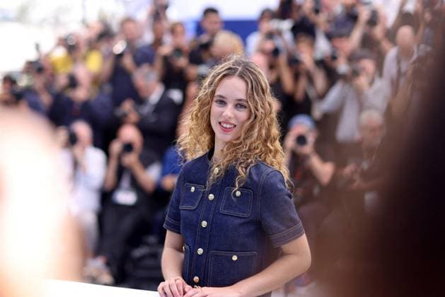 Photocall du film Moi Aussi lors du 77eme Festival International du Film de Cannes Tess Barthelemy au photocall du film Moi Aussi lors du 77eme Festival International du Film de Cannes au Palais des Festivals eCannes, France, le 17 mai 2024 Jacovides Moreau Bestimage Me Too Photocall at the 77th annual Cannes Film Festival at Palais des Festivals on May 17, 2024 in Cannes, France Cannes France  Copyright: xJACOVIDES-MOREAUx xBESTIMAGExJACOVIDES-MOREAUx xBESTIMAGEx