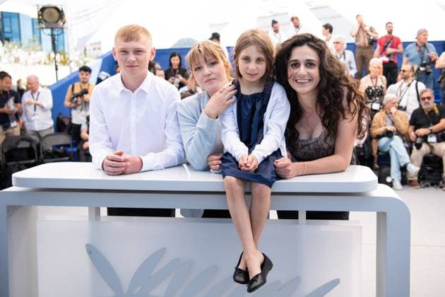 Cannes Holy Cow Photocall Clement Faveau, Luna Garret, Maiwene Barthelemy and Louise Courvoisier attending the Vingt Dieux (Holy Cow) Photocall as part of the 77th Cannes International Film Festival in Cannes, France on May 17, 2024. Photo by Aurore Marechal ABACAPRESS.COM Cannes France  Copyright: xMarechalxAurore ABACAx