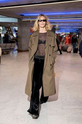 Anja Rubik arrives at Nice airport during the 77th Cannes International Film Festival Anja Rubik arrives at Nice airport during the 77th Cannes International Film Festival May 14 25, 2024 , May 17, 2024 Pierre Perusseau Tiziano Da Silva Bestimage Anja Rubik arrives at Nice airport during the 77th Cannes International Film Festival May 14 25, 2024 , May 17, 2024 Nice France  Copyright: xPierrexPerusseaux xBestimagexPierrexPerusseaux xBestimagex