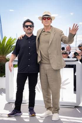 Cannes - The Surfer Photocall Lorcan Finnegan and Nicolas Cage attend The Surfer Photocall at the 77th annual Cannes Film Festival at Palais des Festivals on May 17, 2024 in Cannes, France. Cannes France  Copyright: xShootpix ABACAx