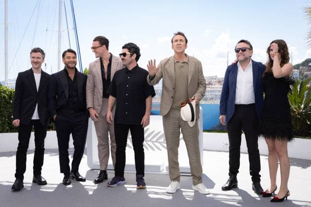 Cannes - The Surfer Photocall Thomas Martin, Justin Rosniak, Alexander Bertrand, Lorcan Finnegan, Nicolas Cage, Robert Connolly and Leonora Darby attend The Surfer Photocall at the 77th annual Cannes Film Festival at Palais des Festivals on May 17, 2024 in Cannes, France. Cannes France  Copyright: xShootpix ABACAx