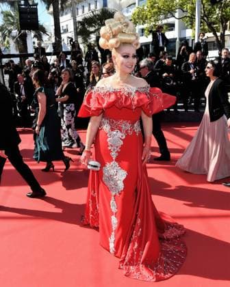 Cannes, France: Cannes, 77th Cannes Film Festival 2024, Red carpet film Kinds of Kindness In the photo: Elena Lenina Cannes France  - ZUMAp169 20240517_zea_p169_525 Copyright: xAlbertoxTerenghix