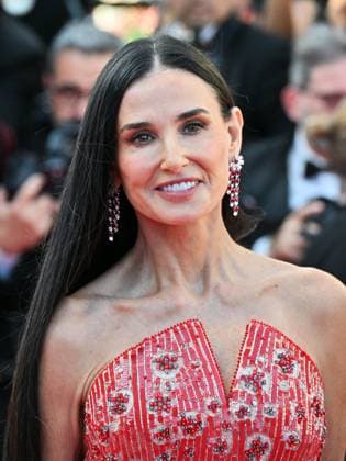 Cannes, France: Cannes, 77th Cannes Film Festival 2024, Fourth Evening - red carpet of the film Kinds of Kindness - In the photo: Demi Moore Cannes France  - ZUMAp169 20240517_zea_p169_643 Copyright: xManuelexMangiarottix