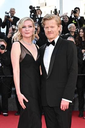 Cannes - Kinds Of Kindness Screening Kirsten Dunst and Jesse Plemons at the Kinds Of Kindness screening at the 77th annual Cannes Film Festival at Palais des Festivals in Cannes, France on May 17, 2024. Photo by David Niviere ABACAPRESS.COM Cannes France  Copyright: xNivierexDavid ABACAPRESS.COMx