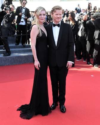 Cannes, 77th Cannes Film Festival 2024, Red carpet film Kinds of Kindness In the photo: Kirsten Dunst, Jesse Plemons  Copyright: xAlbertoxTerenghix xipa-agency.nex xPoolxPhotoxEventsx03x IPA_Agency_IPA46187407