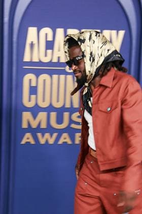 May 16, 2024, Frisco, Tx, USA: Shaboozey attends the 59th Academy of Country Music Awards at Omni Frisco Hotel at The Star on May 16, 2024 in Frisco, Texas. Frisco USA - ZUMAs181 20240516_zea_s181_286 Copyright: xOzziexBx