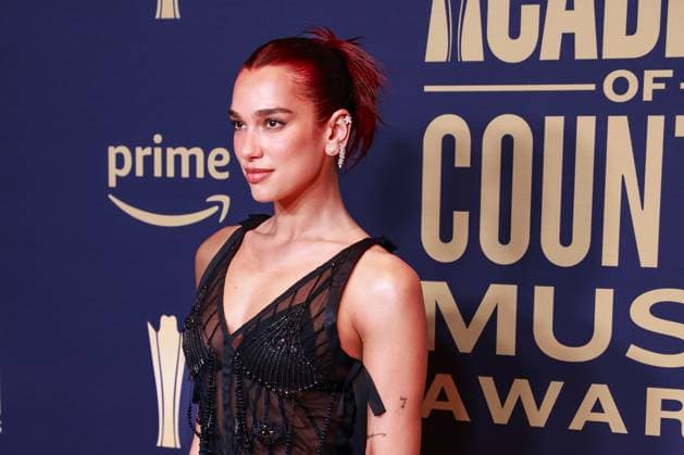 May 16, 2024, Frisco, Tx, USA: Dua Lipa poses in the press room during the 59th Academy of Country Music Awards at The Ford Center at The Star on May 16, 2024 in Frisco, Texas. Frisco USA - ZUMAs181 20240516_zea_s181_455 Copyright: xOzziexBx