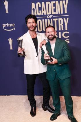 May 16, 2024, Frisco, Tx, USA: Dan Smyers and Shay Mooney of Dan + Shay, winners of the Duo of the Year award, pose in the press room during the 59th Academy of Country Music Awards at The Ford Center at The Star on May 16, 2024 in Frisco, Texas. Frisco USA - ZUMAs181 20240516_zea_s181_405 Copyright: xOzziexBx
