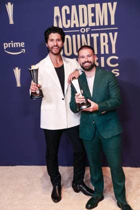 May 16, 2024, Frisco, Tx, USA: Dan Smyers and Shay Mooney of Dan + Shay, winners of the Duo of the Year award, pose in the press room during the 59th Academy of Country Music Awards at The Ford Center at The Star on May 16, 2024 in Frisco, Texas. Frisco USA - ZUMAs181 20240516_zea_s181_403 Copyright: xOzziexBx