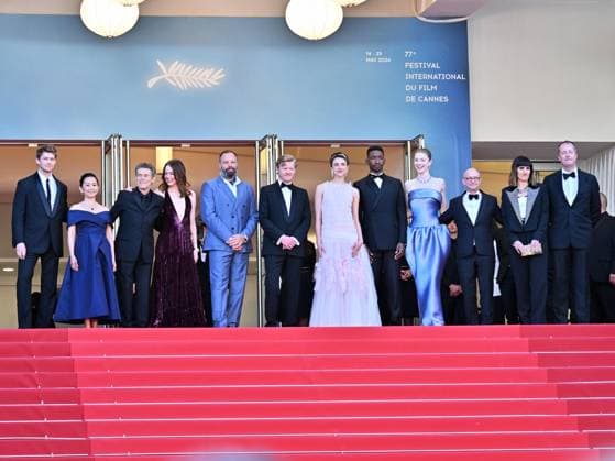 Cannes, 77th Cannes Film Festival 2024, Fourth Evening - red carpet of the film Kinds of Kindness - In the photo: The Cast  Copyright: xManuelexMangiarottix xipa-agencyx xPoolxPhotoxEventsx03x IPA_Agency_IPA46190240