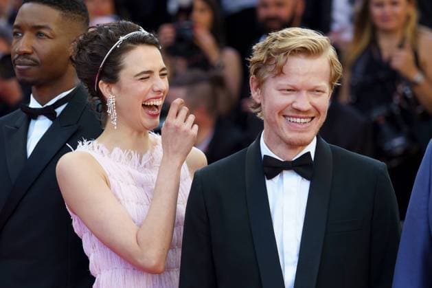 Cannes, France 17th May, 2024 Margaret Qualley and Jesse Plemons attends Kinds of Kindness Screening red carpet at the 77th annual Cannes Film Festival at Palais des Festivals on May 17, 2024 in Cannes, France CINEMA 77eme Festival de Cannes Red Carpet du film Kinds of Kindness 17 05 2024 NorbertScanella Panoramic 