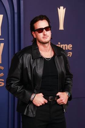 May 16, 2024, Frisco, Tx, USA: Easton Corbin attends the 59th Academy of Country Music Awards at Omni Frisco Hotel at The Star on May 16, 2024 in Frisco, Texas. Frisco USA - ZUMAs181 20240516_zea_s181_180 Copyright: xOzziexBx