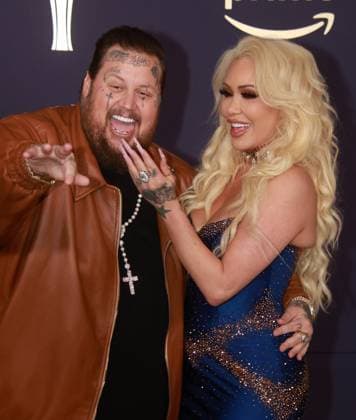 May 16, 2024, Frisco, Tx, USA: Jelly Roll and Bunnie XO attends the 59th Academy of Country Music Awards at Omni Frisco Hotel at The Star on May 16, 2024 in Frisco, Texas. Frisco USA - ZUMAs181 20240516_zea_s181_215 Copyright: xOzziexBx