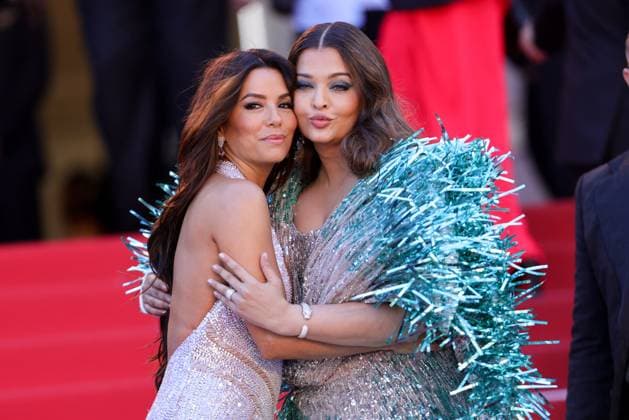 Cannes - Kinds Of Kindness Red Carpet Eva Longoria, Aishwarya Rai Bachchan attends the Kinds Of Kindness Red Carpet at the 77th annual Cannes Film Festival at Palais des Festivals on May 17, 2024 in Cannes, France. Photo by ShootPix ABACAPRESS.COM Cannes France  Copyright: xShootpix ABACAx