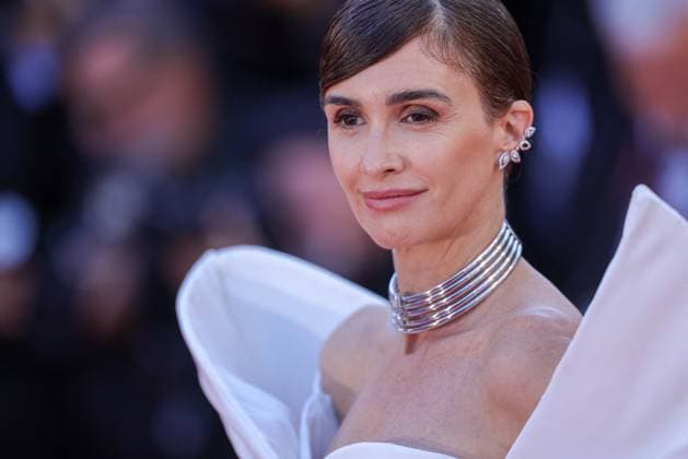 Cannes - Kinds Of Kindness Red Carpet Paz Vega attends the Kinds Of Kindness Red Carpet at the 77th annual Cannes Film Festival at Palais des Festivals on May 17, 2024 in Cannes, France. Photo by ShootPix ABACAPRESS.COM Cannes France  Copyright: xShootpix ABACAx