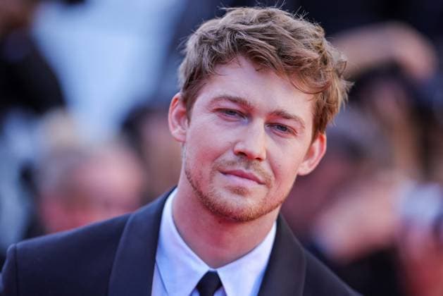 Cannes - Kinds Of Kindness Red Carpet Joe Alwyn attends the Kinds Of Kindness Red Carpet at the 77th annual Cannes Film Festival at Palais des Festivals on May 17, 2024 in Cannes, France. Photo by ShootPix ABACAPRESS.COM Cannes France  Copyright: xShootpix ABACAx