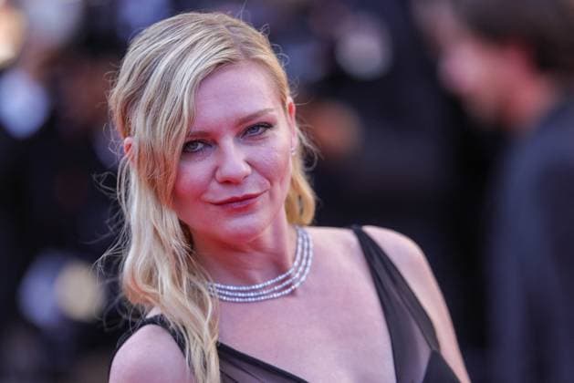 Cannes - Kinds Of Kindness Red Carpet Kirsten Dunst attend the Kinds Of Kindness Red Carpet at the 77th annual Cannes Film Festival at Palais des Festivals on May 17, 2024 in Cannes, France. Photo by ShootPix ABACAPRESS.COM Cannes France  Copyright: xShootpix ABACAx