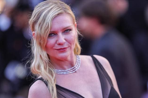 Cannes - Kinds Of Kindness Red Carpet Kirsten Dunst attend the Kinds Of Kindness Red Carpet at the 77th annual Cannes Film Festival at Palais des Festivals on May 17, 2024 in Cannes, France. Photo by ShootPix ABACAPRESS.COM Cannes France  Copyright: xShootpix ABACAx