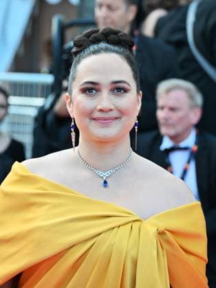 Cannes, France: Cannes, 77th Cannes Film Festival 2024, Fourth Evening - red carpet of the film Kinds of Kindness - In the photo: Lily Gladstone Cannes France  - ZUMAp169 20240517_zea_p169_1054 Copyright: xManuelexMangiarottix