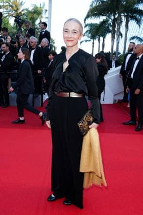 J MontÃ e des marches du film Â Kinds of Kindness Â lors du 77eme Festival International du Film de Cannes Delphine Ernotte MontÃ e des marches du film Â Kinds of Kindness Â lors du 77eme Festival International du Film de Cannes, au Palais des Festivals Ã Cannes On may 17th 2024 Jacovides Moreau Bestimage Red carpet of the movie Â Kinds of Kindness Â during the 77th Cannes International Film Festival at the Palais des Festivals in Cannes, France On may 17th 2024 Cannes France  Copyright: xJACOVIDES-MOREAUx xBESTIMAGExJACOVIDES-MOREAUx xBESTIMAGEx