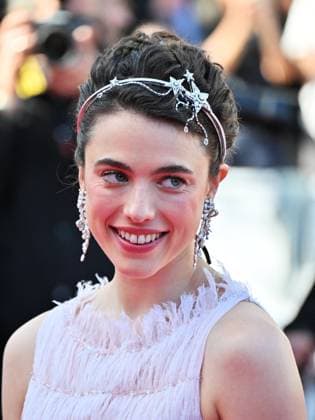*Cannes, 77th Cannes Film Festival 2024, Fourth Evening - red carpet of the film Kinds of Kindness Cannes, 77th Cannes Film Festival 2024, Fourth Evening - red carpet of the film Kinds of Kindness - In the photo: Margaret Qualley Cannes France  Copyright: xIPA ABACAx