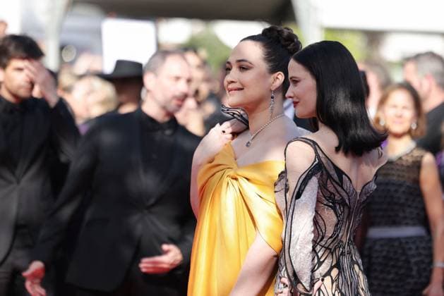 Cannes Kinds Of Kindness Screening DB Lily Gladstone and Eva Green attending the Kinds Of Kindness Red Carpet at the 77th annual Cannes Film Festival at Palais des Festivals on May 17, 2024 in Cannes, France. Photo by David Boyer ABACAPRESS.COM Cannes France  Copyright: xBoyerxDavid ABACAx
