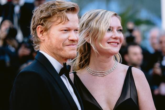 77eme Festival International du Film de Cannes Montee des marches du film Kinds of Kindness 77th International Cannes Film Festival Red Carpet of Kinds of Kindness movie 305079 2024 05 17 Alpes Maritimes Cannes France Dunst, Kirsten Plemons, Jesse  Copyright: xTerencexBaelenx STAR_305079_121