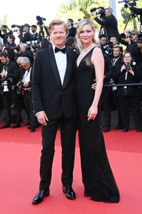 Cannes Kinds Of Kindness Premiere Jesse Plemons and Kirsten Dunst attending the Kinds Of Kindness Premiere as part of the 77th Cannes International Film Festival in Cannes, France on May 17, 2024. Photo by Aurore Marechal ABACAPRESS.COM Cannes France  Copyright: xMarechalxAurore ABACAx