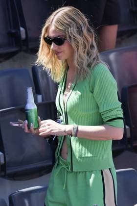 May 17, 2024, Rome, Italy, Lazio: Chiara Ferragni at the tennis internationals in Rome in the company of friends smiles at the fans and beveled a pen with the inevitable telephone. Rome (Italy), 17 May 2024. Photographer01 Rome Lazio  - ZUMAp169 20240517_zsa_p169_930 Copyright: xFotografo01x
