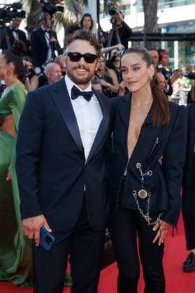Festival de Cannes Carpet Kinds of Kindness James Franco and Izabel Pakzad at the premiere Kinds of Kindness during the 77th Cannes International Film Festival at the Palais de Festival in Cannes on 17 May 2024 Copyright: xEventpressxKochanx