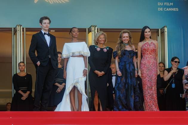 Festival de Cannes Carpet Kinds of Kindness Meike Faist, Sophia Wilden, Iris Knobloch, Caroline Scheufele and Demi Moore at the premiere Kinds of Kindness during the 77th International Film Festival at the Palais de Festival in Cannes on 17 05 2024 Copyright: xEventpressxKochanx