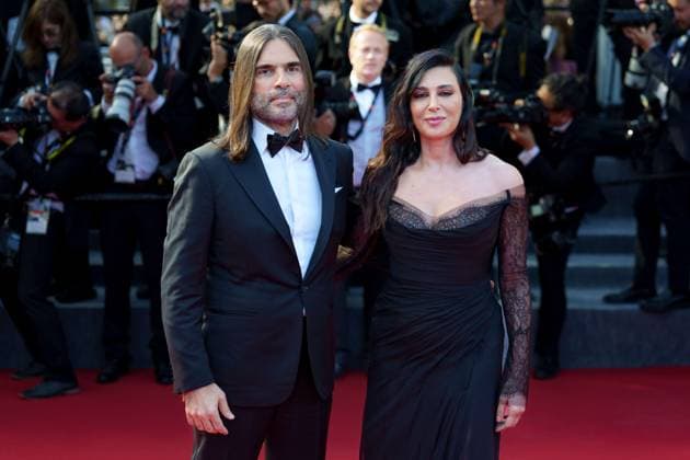 Cannes, France 17th May, 2024 Khaled Mouzanar and Jury Member Nadine Labaki attends Kinds of Kindness Screening red carpet at the 77th annual Cannes Film Festival at Palais des Festivals on May 17, 2024 in Cannes, France CINEMA 77eme Festival de Cannes Red Carpet du film Kinds of Kindness 17 05 2024 NorbertScanella Panoramic 