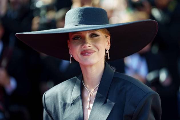 Cannes, France 17th May, 2024 Amandine Petit attends Kinds of Kindness Screening red carpet at the 77th annual Cannes Film Festival at Palais des Festivals on May 17, 2024 in Cannes, France CINEMA 77eme Festival de Cannes Red Carpet du film Kinds of Kindness 17 05 2024 NorbertScanella Panoramic 