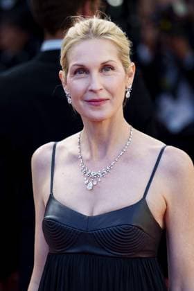 Cannes, France 17th May, 2024 Kelly Rutherford attends Kinds of Kindness Screening red carpet at the 77th annual Cannes Film Festival at Palais des Festivals on May 17, 2024 in Cannes, France CINEMA 77eme Festival de Cannes Red Carpet du film Kinds of Kindness 17 05 2024 NorbertScanella Panoramic 