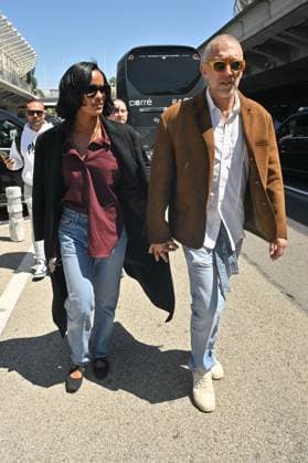 Cannes 2024 Celebs At Nice Airport Narah Baptista, Vincent Cassel at Nice airport ahead of the 77th Cannes Film Festival in Nice, France on May 18, 2024. Photo by Julien Reynaud APS-Medias ABACAPRESS.COM Nice France  Copyright: xReynaudxJulien APS-Medias ABACAx