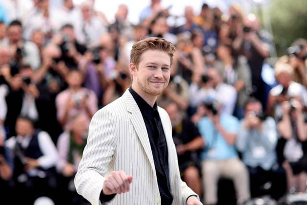Photocall du film Kinds of Kindness lors du 77eme Festival International du Film de Cannes Joe Alwyn Photocall du film Kinds of Kindness lors du 77eme Festival International du Film de Cannes le 18 mai 2024 Jacovides Moreau Bestimage Photocall for the film Kinds of Kindness at the 77th Cannes International Film Festival on 18 May 2024 Cannes France  Copyright: xJACOVIDES-MOREAUx xBESTIMAGExJACOVIDES-MOREAUx xBESTIMAGEx