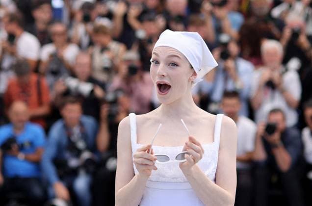 Photocall du film Kinds of Kindness lors du 77eme Festival International du Film de Cannes Hunter Schafer Photocall du film Kinds of Kindness lors du 77eme Festival International du Film de Cannes le 18 mai 2024 Jacovides Moreau Bestimage Photocall for the film Kinds of Kindness at the 77th Cannes International Film Festival on 18 May 2024 Cannes France  Copyright: xJACOVIDES-MOREAUx xBESTIMAGExJACOVIDES-MOREAUx xBESTIMAGEx