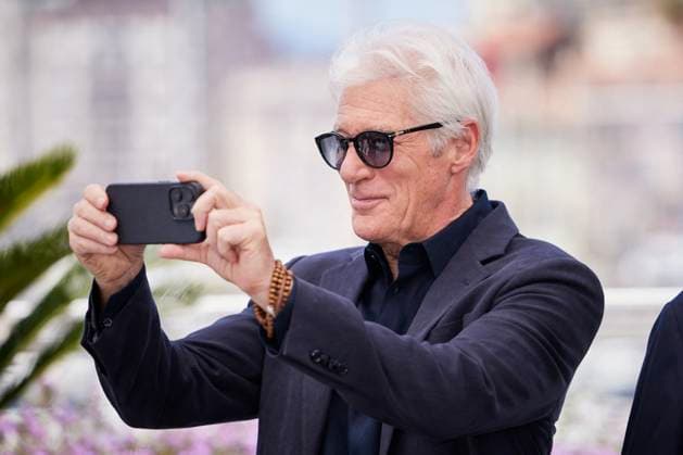 Photocall du film Oh, Canada lors du 77eme Festival International du Film de Cannes Richard Gere Photocall du film Oh, Canada lors du 77eme Festival International du Film de Cannes le 18 mai 2024 Jacovides Moreau Bestimage Photocall for the film Oh,Canada at the 77th Cannes International Film Festival on 18 May 2024 Cannes France  Copyright: xJACOVIDES-MOREAUx xBESTIMAGExJACOVIDES-MOREAUx xBESTIMAGEx